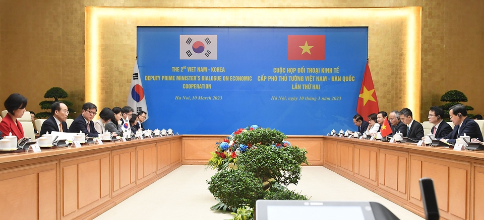 10일(현지시간) 베트남 하노이 국무총리실에서 ‘제2차 한국·베트남 경제부총리회의’가 진행되고 있다.