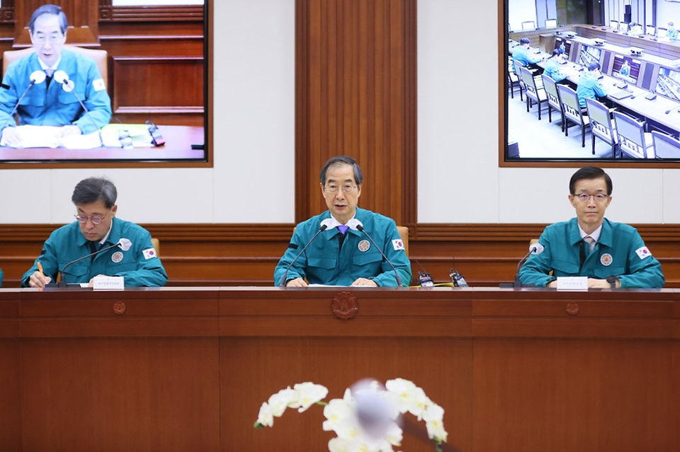 한덕수 국무총리가 28일 서울 종로구 정부서울청사에서 열린 중앙안전관리위원회에서 발언하고 있다. 