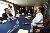 조승환 해수부 장관, 인천 북항 및 한·중 국제여객선 안전관리 현장점검 실시 사진 5