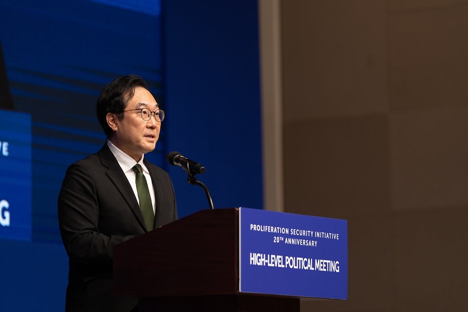 이도훈 외교부 2차관이 30일 제주 서귀포시 해비치 호텔에서 열린 ‘확산방지구상(PSI) 20주년 고위급회의’에서 개회사를 하고 있다.