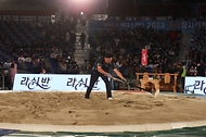 ‘K-씨름’ 추석장사 모여라 사진 9