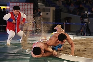 ‘K-씨름’ 추석장사 모여라 사진 4