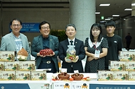 남성현 산림청장, 추석맞이 임산물 특별판매전 홍보 사진 1