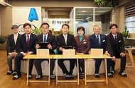 이주호 부총리, AI 학습지원센터 현장방문 사진 2