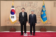 헌법재판소장 임명장 수여식 사진 1
