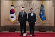 정책실장·수석비서관 임명장 수여식 사진 4
