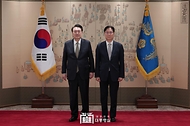 정책실장·수석비서관 임명장 수여식 사진 2