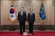 정책실장·수석비서관 임명장 수여식 사진 8