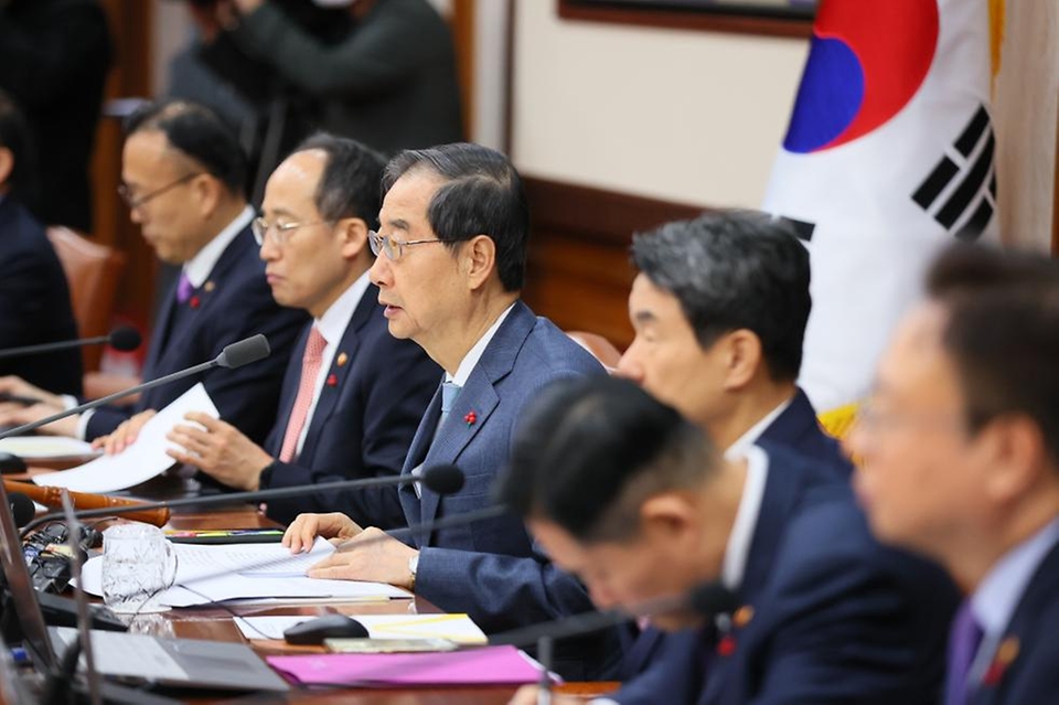 한덕수 국무총리가 5일 서울 종로구 정부서울청사에서 열린 ‘제 52회 국무회의’에서 모두발언하고 있다.