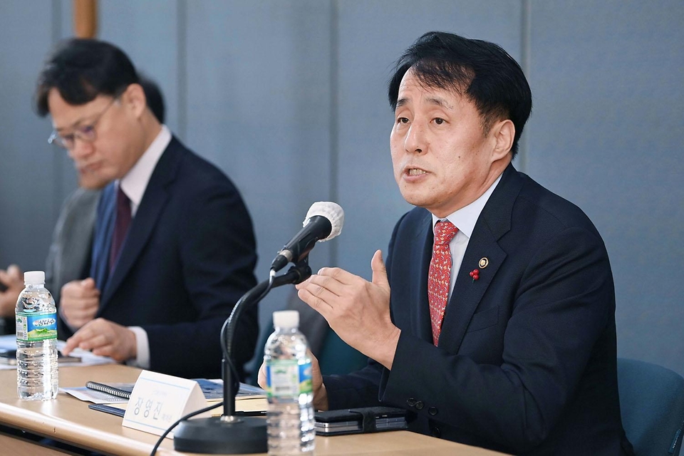 장영진 산업통상자원부 1차관이 8일 서울 마포구 서강대학교에서 열린 ‘제2차 R&D 정책방향 설명회’에서 발언하고 있다.