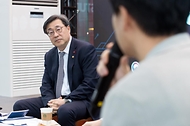 인공지능(AI) 기반 미디어 콘텐츠 혁신기업 간담회 사진 3