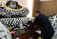 이상민 행안부 장관, 순직 소방공무원 빈소 조문 사진 2