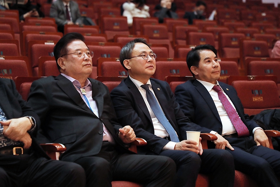 고기동 행정안전부 차관이 22일 서울시 동작구 숭실대학교 한경직기념관에서 열린 ‘2024 한국지방자치학회 동계학술대회’에 참석하고 있다.