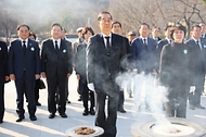 제64주년 2·28 민주운동 기념탑 참배 사진 5