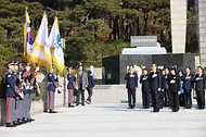 제64주년 2·28 민주운동 기념탑 참배 사진 1