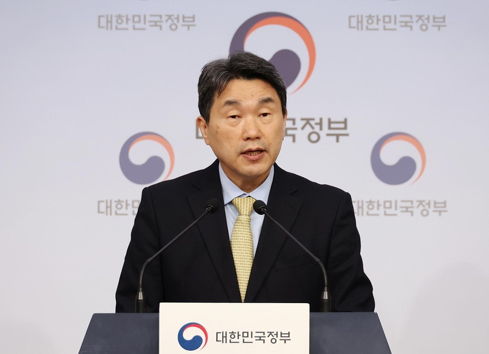 이주호 교육부장관이 28일 정부서울청사 별관 브리핑룸에서 발언하고 있다.