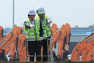 송미령 농식품부 장관, ‘쌀 10만톤 원조 출항 기념식’ 참석 사진 5