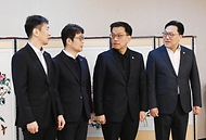 최상목 대통령 권한대행 부총리 겸 기획재정부 장관, 거시경제·금융현안 간담회 사진 3