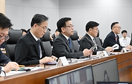 최상목 대통령 권한대행 부총리 겸 기획재정부 장관, 국정현안관계장관회의 겸 경제관계장관회의 겸 산업경쟁력강화관계장관회의 사진 6