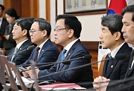 최상목 대통령 권한대행 부총리 겸 기획재정부 장관, 치안관계장관회의 사진 10