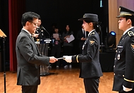 최상목 대통령 권한대행 부총리 겸 기획재정부 장관, 2025년 신임경찰 경위·경감 임용식 사진 5