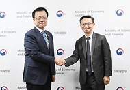 최상목 대통령 권한대행 부총리 겸 기획재정부 장관, 국제신용평가사 S&P 연례협의단 접견 사진 1