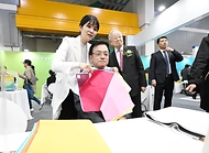 최상목 대통령 권한대행 부총리 겸 기획재정부 장관, 2025 대한민국 채용박람회 사진 15
