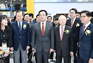 최상목 대통령 권한대행 부총리 겸 기획재정부 장관, 2025 대한민국 채용박람회 사진 6