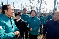 경북 의성 소재 과수·축산농가 찾아 농가 위로 및 피해 상황 점검 사진 2