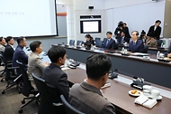반도체산업 현장방문 사진 2