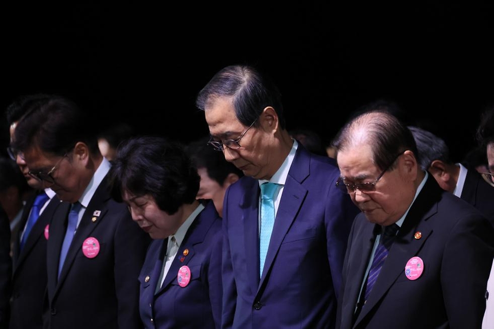 한덕수 대통령 권한대행 국무총리가 11일 서대문구 국립대한민국임시정부기념관에서 열린 제106주년 대한민국 임시정부 수립 기념일 정부 기념식에 참석, 기념사를 하고 있다.