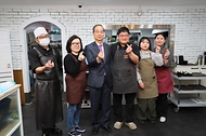 결식아동 무료점심 식당 방문 사진 1