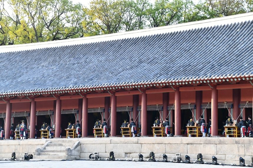 국가유산청은 4월 20일, 5년간의 대규모 수리를 마친 종묘 정전을 공개하고, 창덕궁에 임시로 모셨던 조선 왕과 왕비의 신주들을 본래의 자리로 다시 모시는 '종묘 정전 환안제 및 준공 기념식'을 개최하였다.