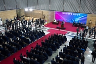 '취임선서' 하는 제21대 이재명 대통령 사진 2