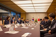 한·일 정상회담 확대회담 사진 2