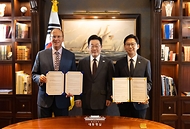 세계경제포럼 의장 접견 사진 9
