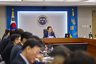 제12차 대통령 주재 수석·보좌관 회의 사진 4