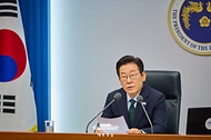 제13차 대통령 주재 수석·보좌관 회의 사진 2