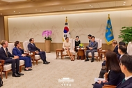 스웨덴 빅토리아 왕세녀 접견 사진 5