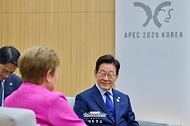 IMF 총재 접견 사진 4