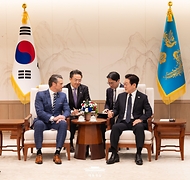 피트 헤그세스 미 전쟁부 장관 접견 사진 8