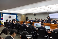 제16차 대통령 주재 수석·보좌관 회의 사진 1