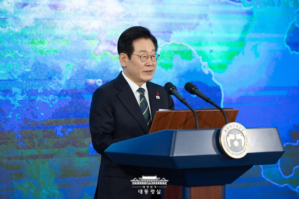  이재명 대통령이 23일 부산 동구 해양수산부 청사에서 열린 개청식에서 발언하고 있다. 