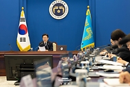 제24차 대통령 주재 수석·보좌관 회의 사진 5