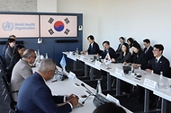 테워드로스 아드하놈 거브러여수스 WHO 사무총장 면담 사진 2