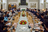 한·인도 정상회담 확대 회담 사진 1