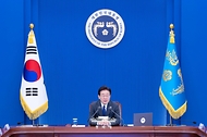 제31차 대통령 주재 수석·보좌관 회의 사진 2