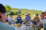 대통령과 모내기 행사 사진 3