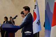 한·일 공동언론발표 사진 4