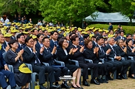 고 노무현 전 대통령 추도식 및 묘역 참배 사진 11